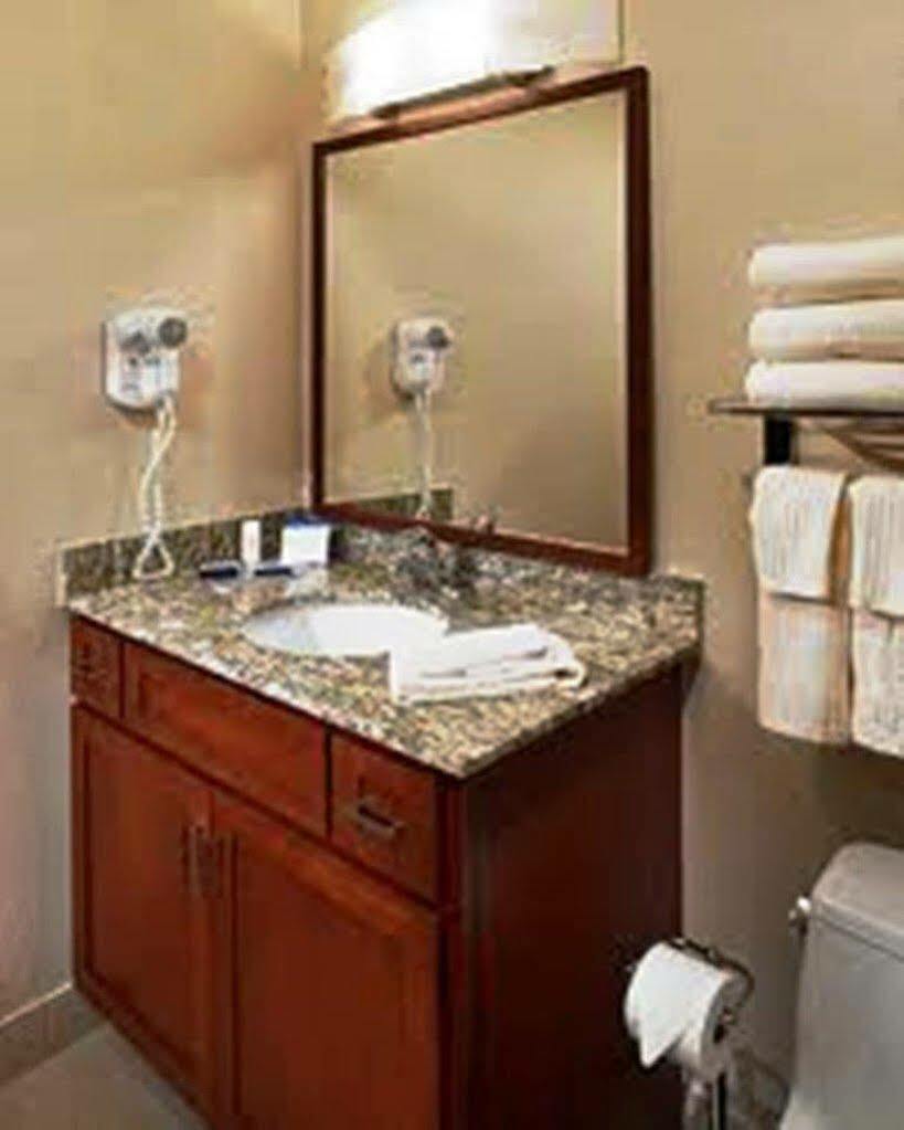 Candlewood Suites - Logan Ngoại thất bức ảnh